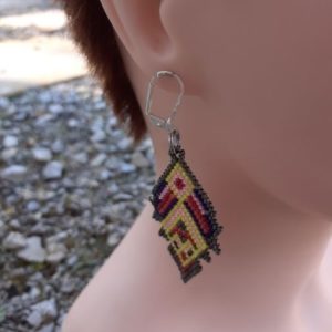 Boucles d’oreilles colorées tissées