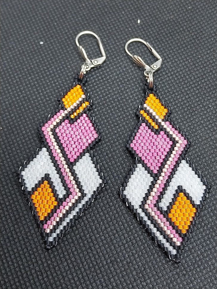 Boucles d’oreilles tissées